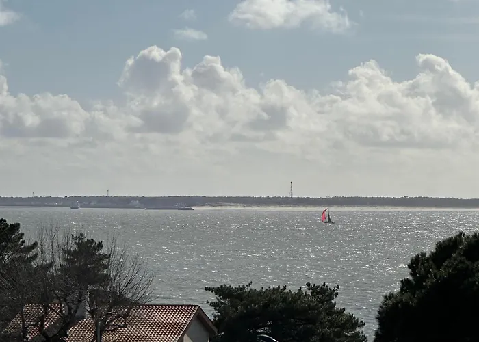 Superbe T4 Vue Mer A Royan, 2 Min A Pied Des Plages